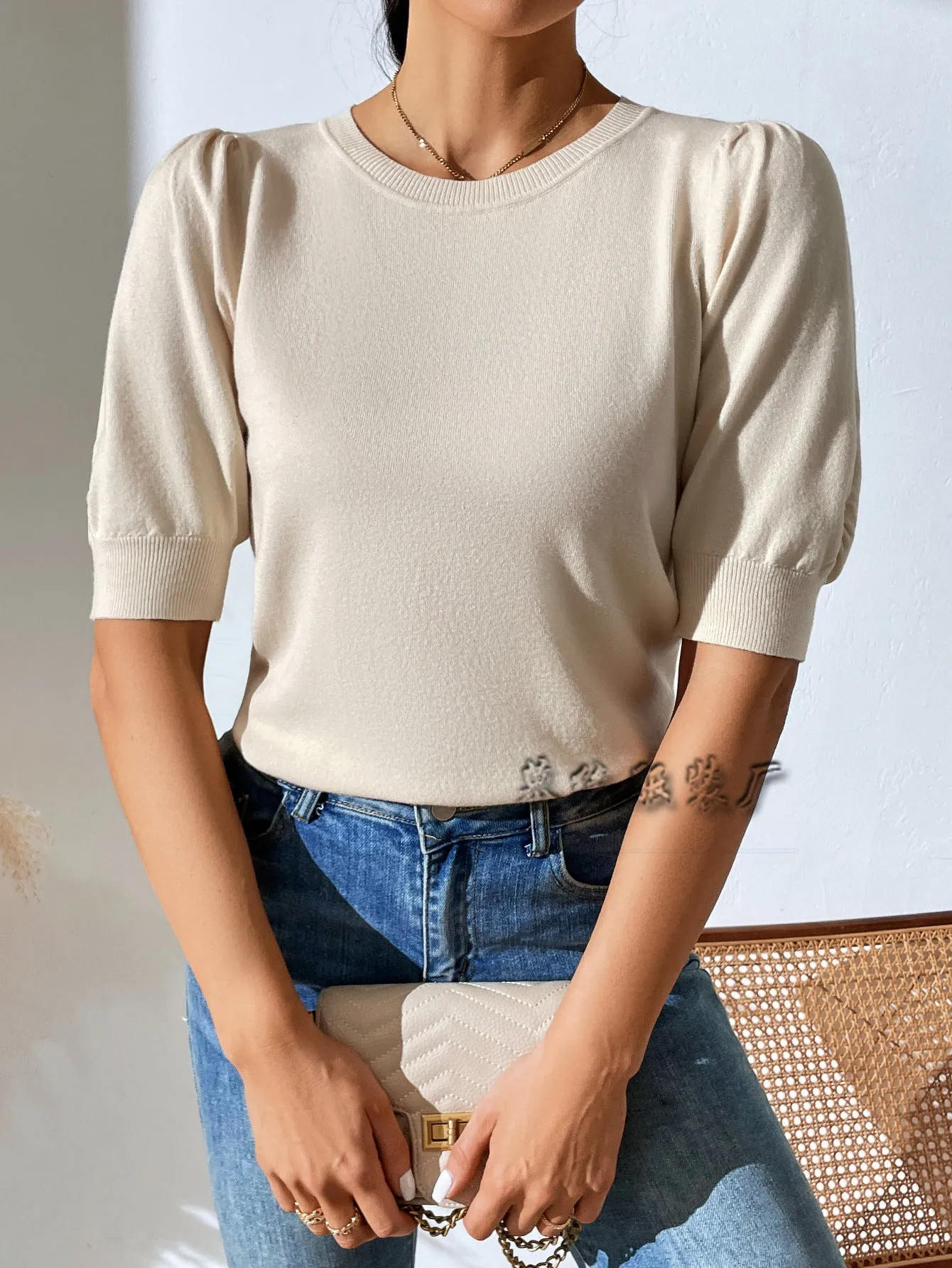 2025 spring and summer  new round neck knitted pleated  New short-sleeved solid color Popular trade women's knitted sweater