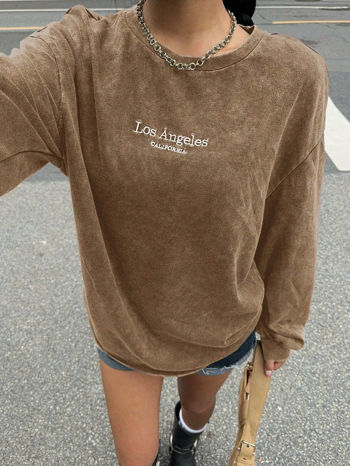 EZwear Women's Vintage Distressed Embroidery Round Neck Long Sleeve Sweatshirt T-Shirt