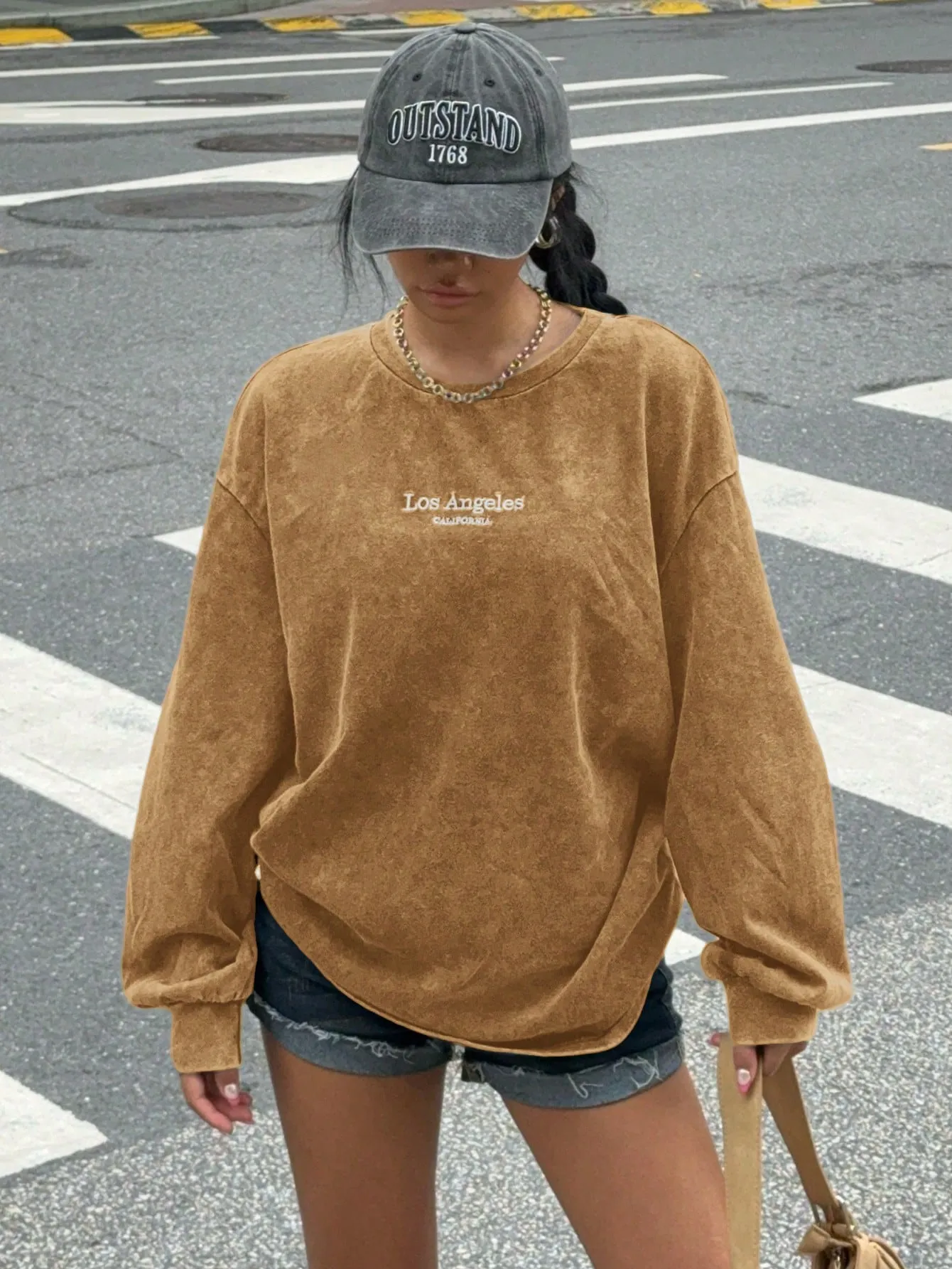 EZwear Women's Vintage Distressed Embroidery Round Neck Long Sleeve Sweatshirt T-Shirt