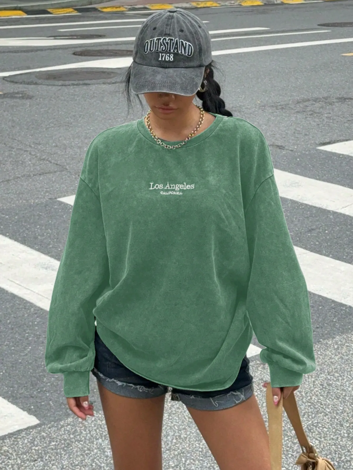 EZwear Women's Vintage Distressed Embroidery Round Neck Long Sleeve Sweatshirt T-Shirt