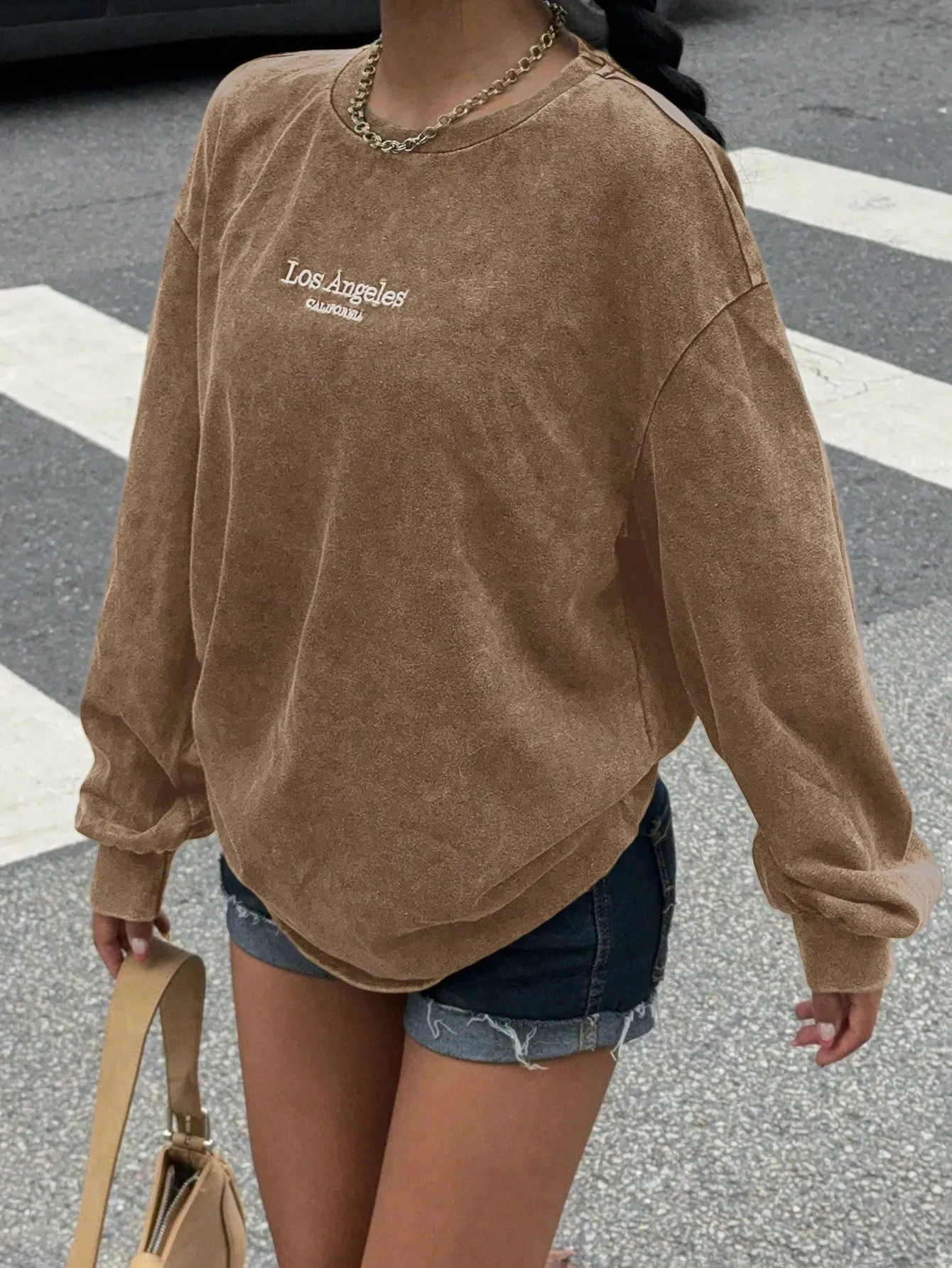 EZwear Women's Vintage Distressed Embroidery Round Neck Long Sleeve Sweatshirt T-Shirt