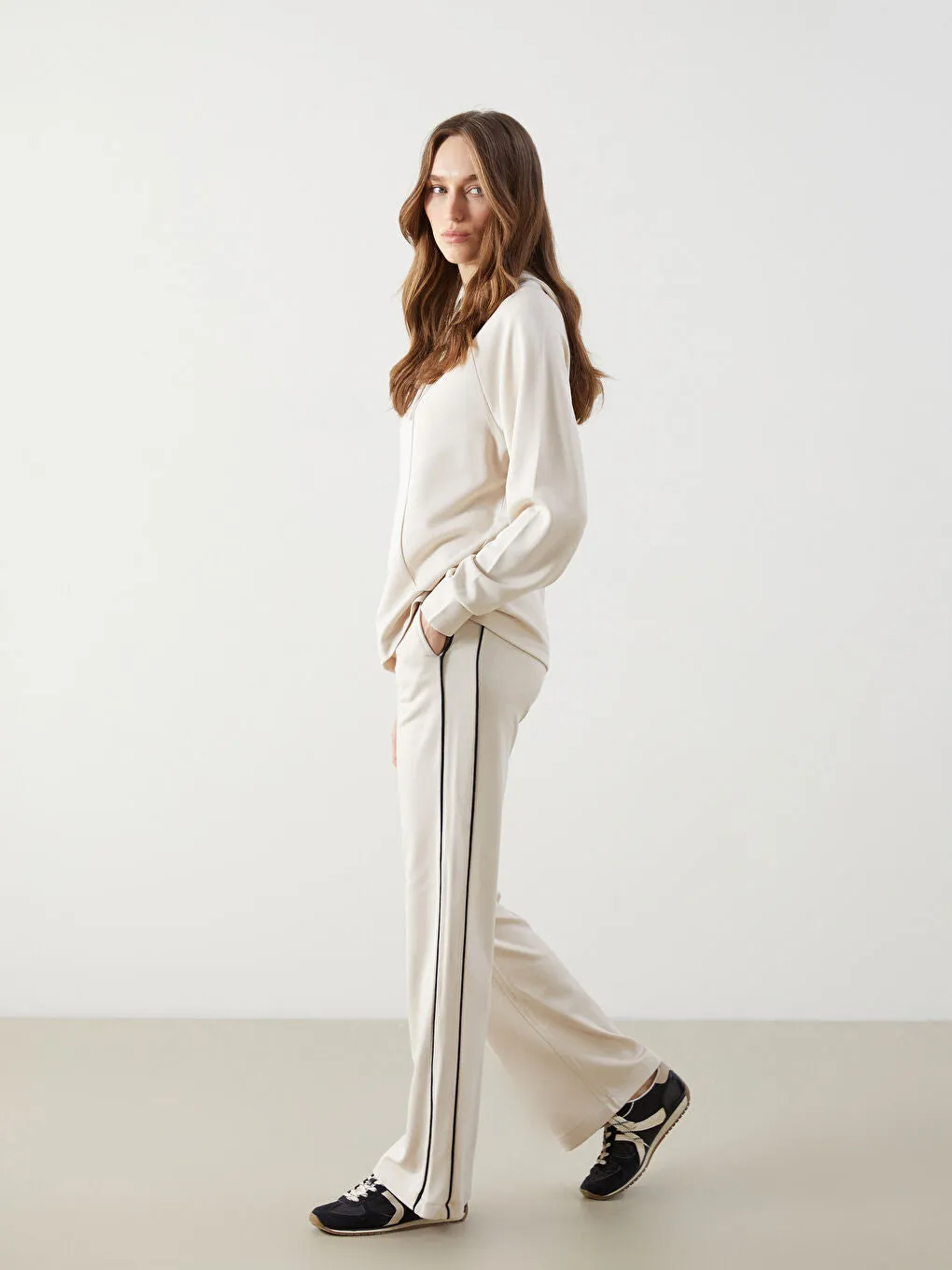LCW Modest Beige Elastic Waist Women Hijab Sweatpants
