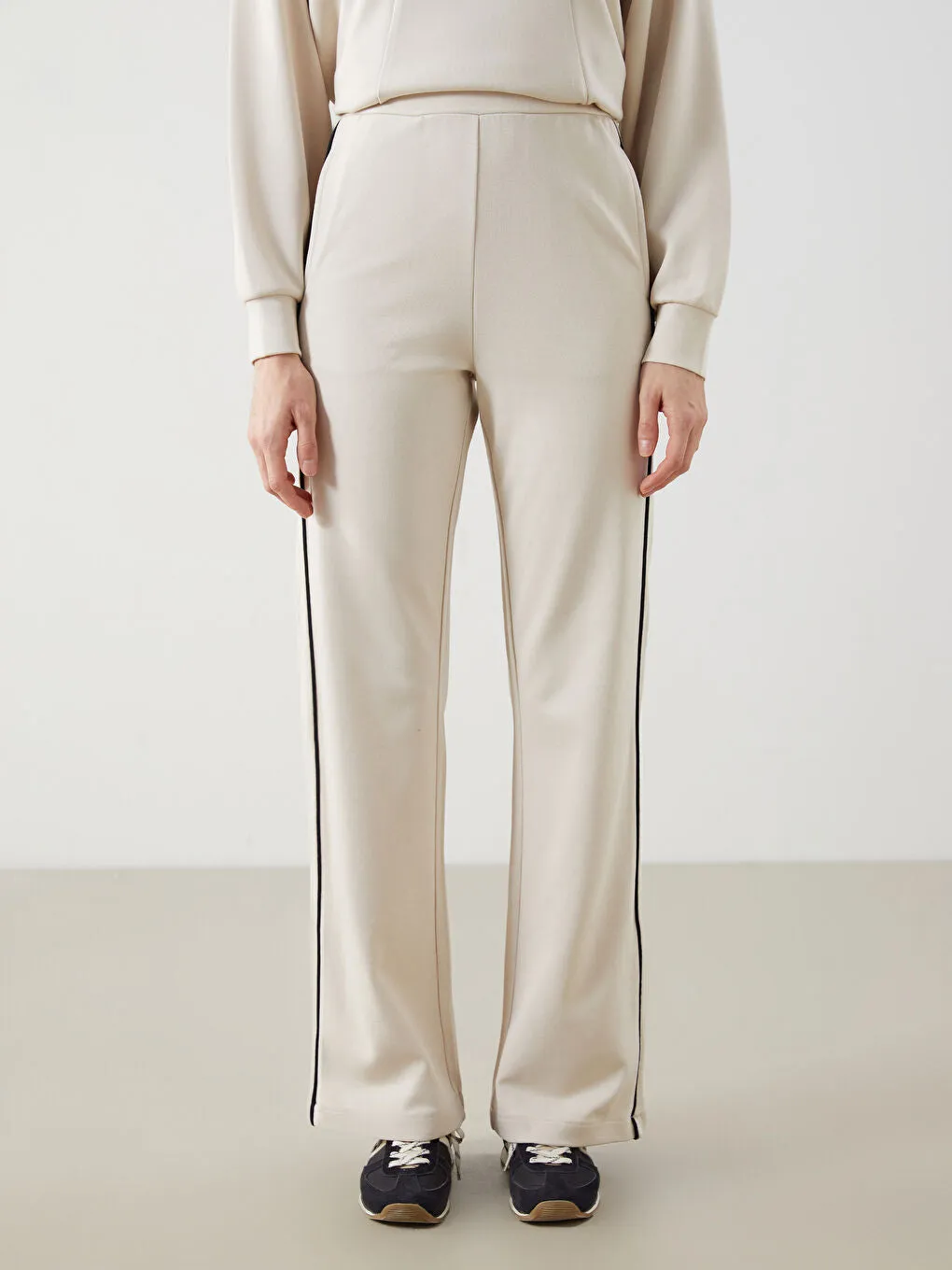 LCW Modest Beige Elastic Waist Women Hijab Sweatpants