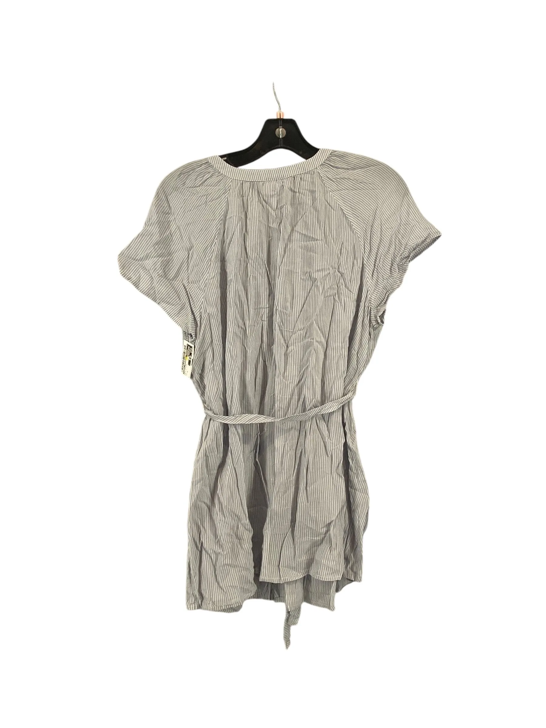 Maternity Top Short Sleeve By Isabel Maternity  Size: M