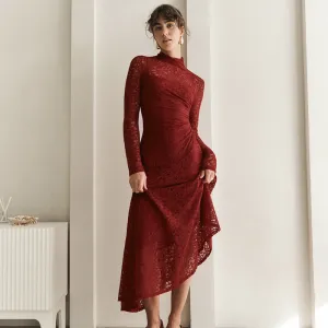 REALAIOT Sanhu Lianjiang G24DS276 European beautiful woman lace splicing shrink pleated slim long sleeved slant pendulum belt inner long dress wholesale