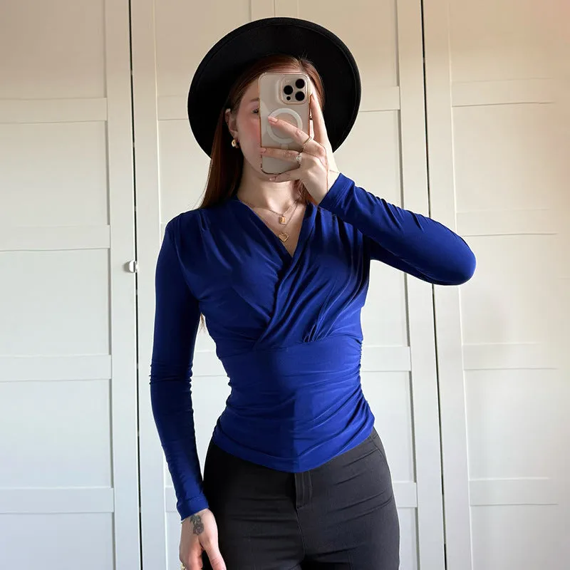 REALAIOT Sanhu Lianjiang Q24TP609 2025 women's clothing cross-neck slim-fitting long-sleeved elegant simple pleated short top wholesale