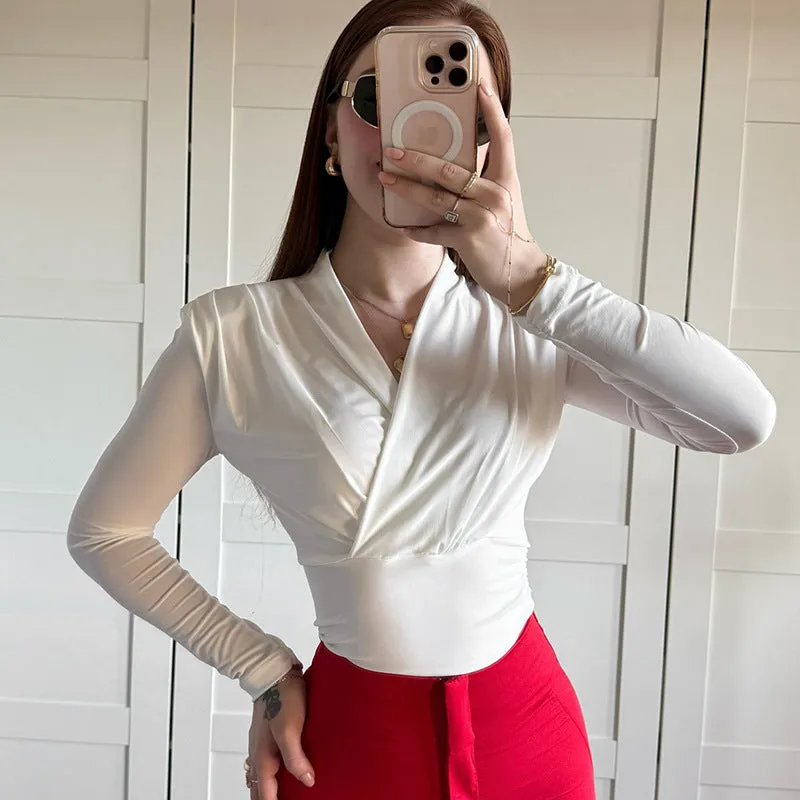REALAIOT Sanhu Lianjiang Q24TP609 2025 women's clothing cross-neck slim-fitting long-sleeved elegant simple pleated short top wholesale